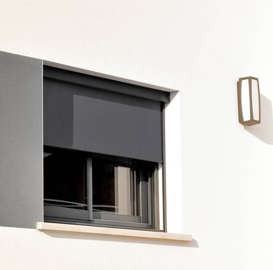 Store Enrouleur Coffre Exterieur 3 Store enrouleur coffre extérieur noir