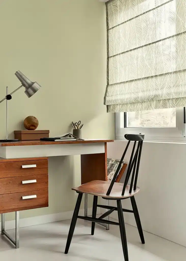 Store Bateau 7 Store bateau blanc, coin bureau et étude